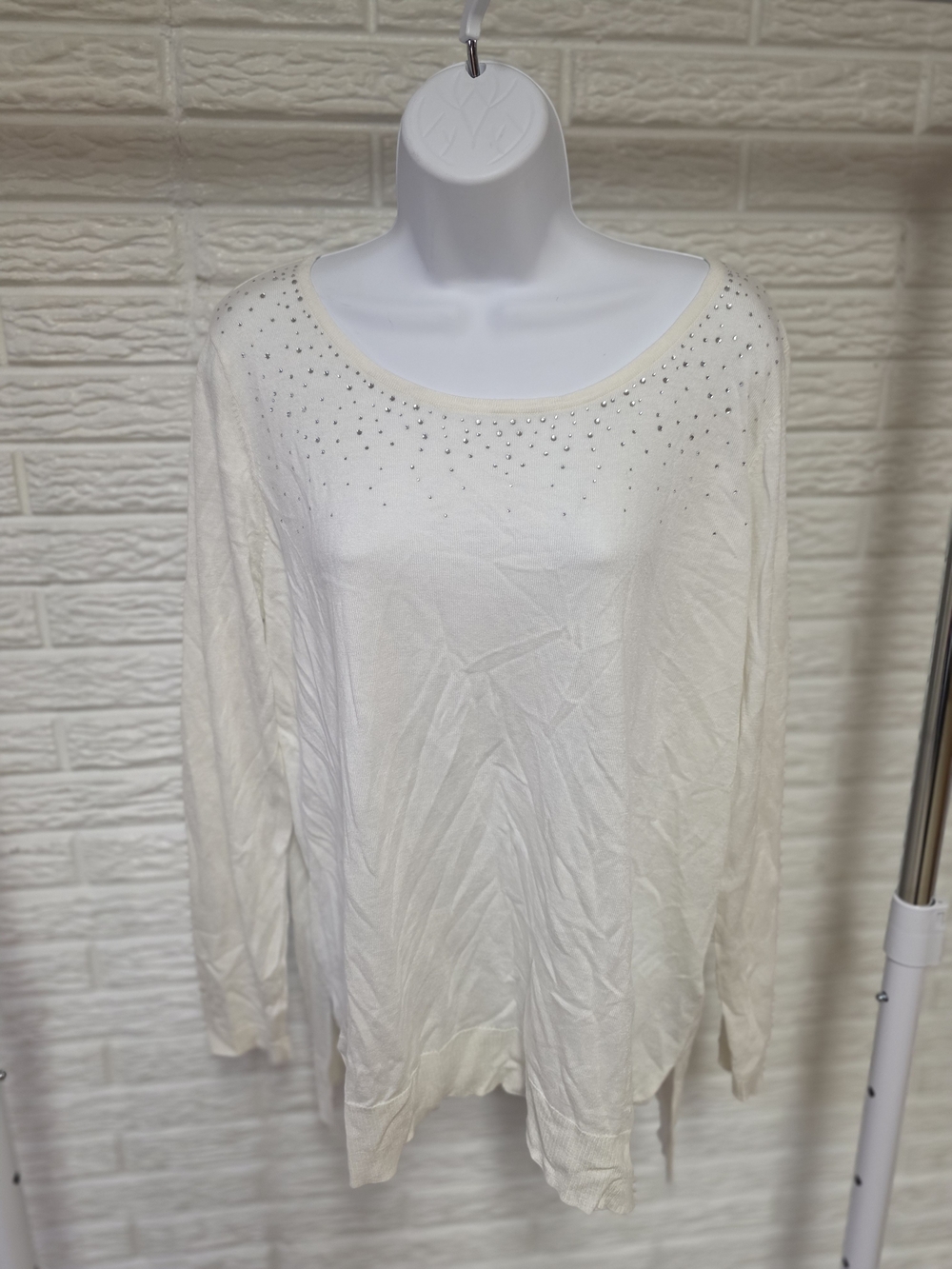 NYDJ White Long-Sleeve Scoop Neck Top with Rhinestones